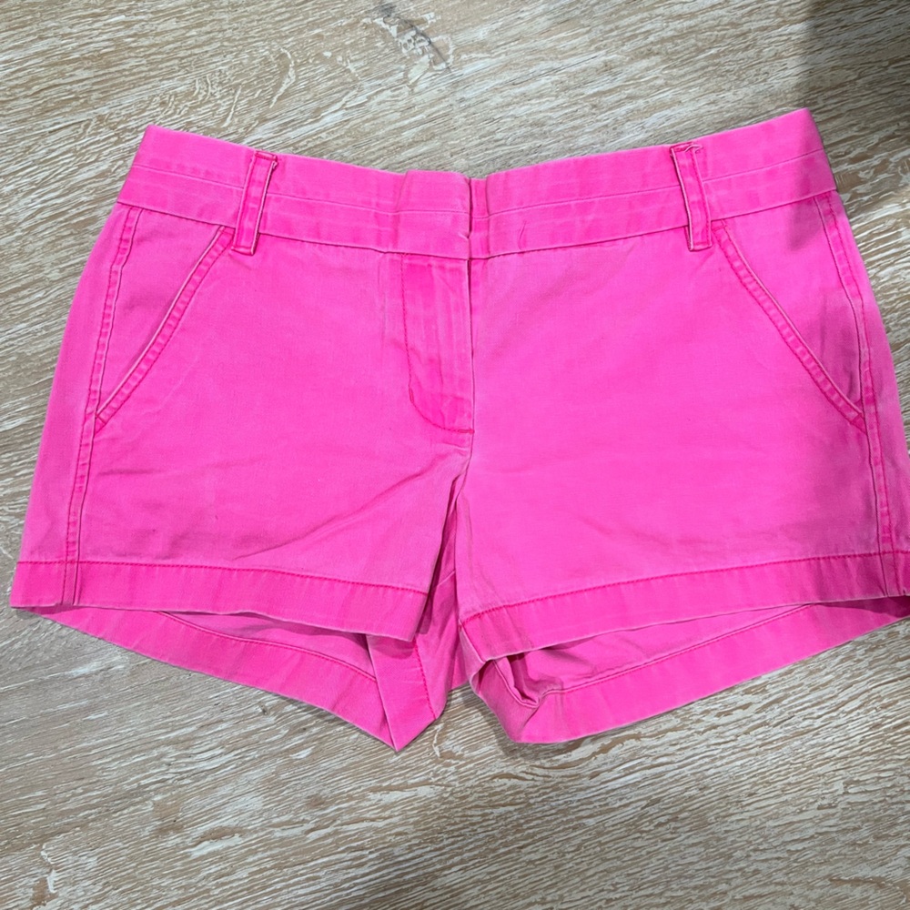 Hot pink J. crew Chino 3” short - Size 6